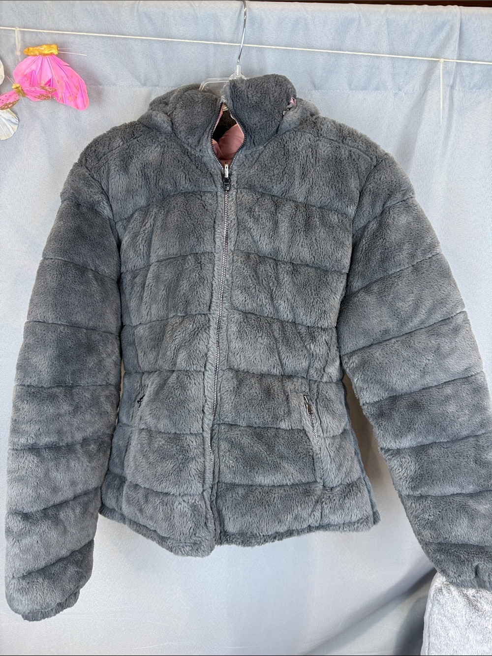 Love Me Now Reversible Faux Fur Down filled Jacket w/Detachable Hood- Sz Medium